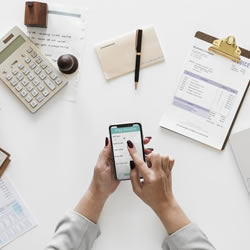 膜西闺蜜视黄醇虫草多肽补水保湿洁面乳